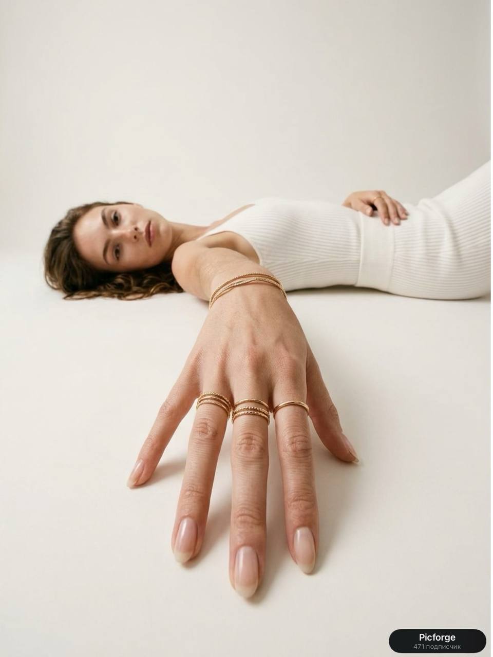 Украшения можно снять красиво. — иллюстрация 2